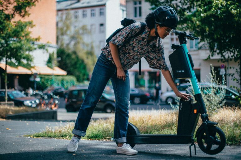 Berlin-based TIER unveils most advanced e-scooter ever – with built-in helmet, user swappable batteries, and indicator lights