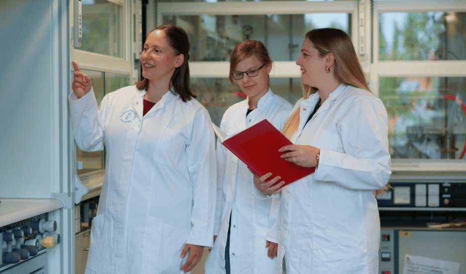 German startup CYNiO raises over €2 million for next the step in the specialty chemicals industry